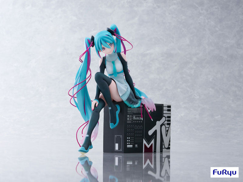 Hatsune Miku x MTV - Complete Scale Figure 1/7