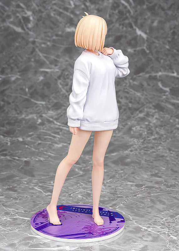 [Lycoris Recoil] Chisato Nishikigi - Oversized Sweatshirt Ver. 1/7 Complete Figure