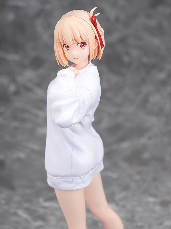 [Lycoris Recoil] Chisato Nishikigi - Oversized Sweatshirt Ver. 1/7 Complete Figure