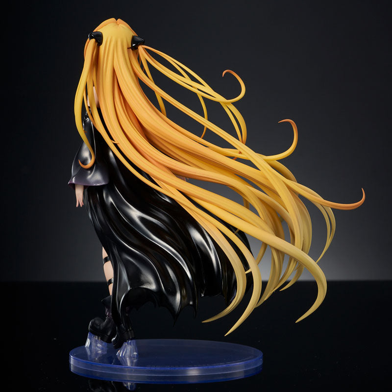 [To Love-Ru Darkness] Golden Darkness  - Black Trance ver. Complete Figure