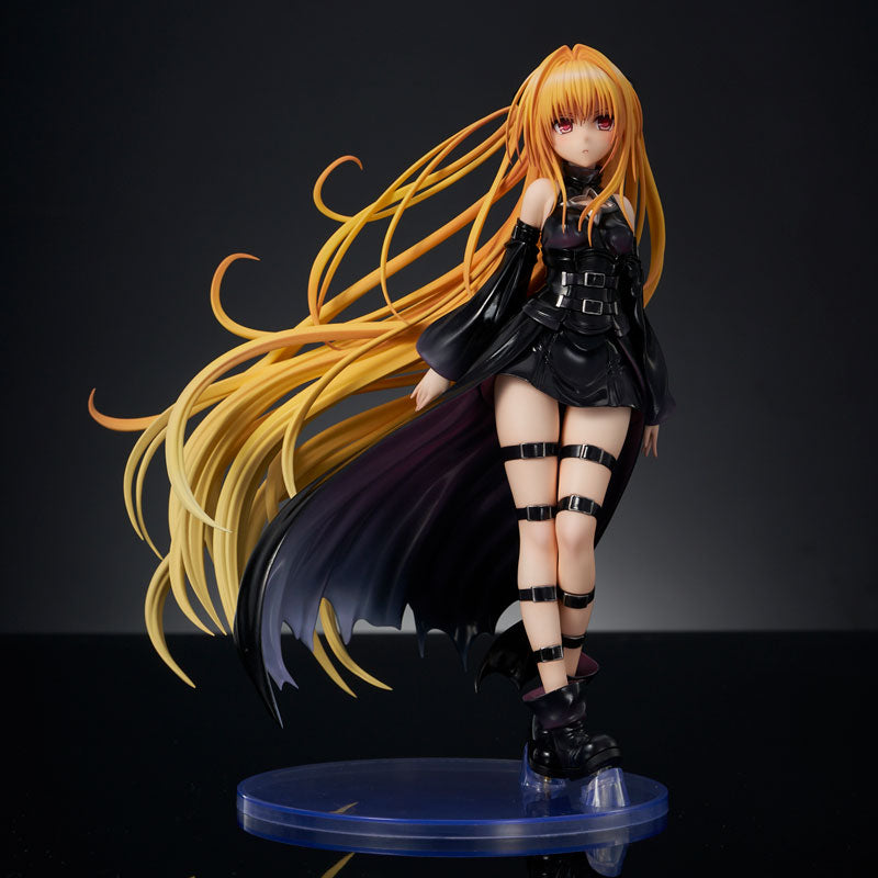[To Love-Ru Darkness] Golden Darkness  - Black Trance ver. Complete Figure
