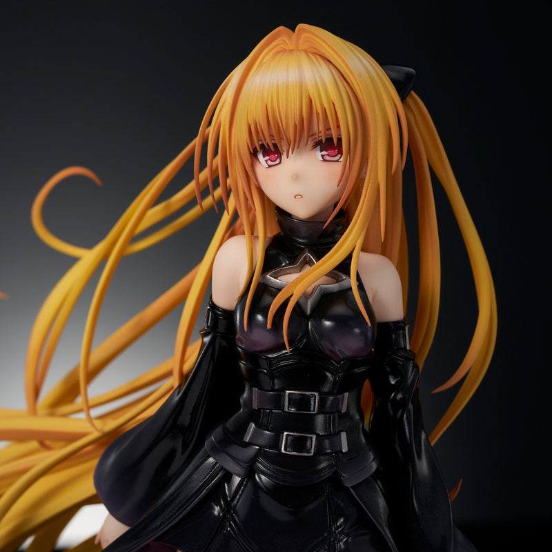 [To Love-Ru Darkness] Golden Darkness  - Black Trance ver. Complete Figure