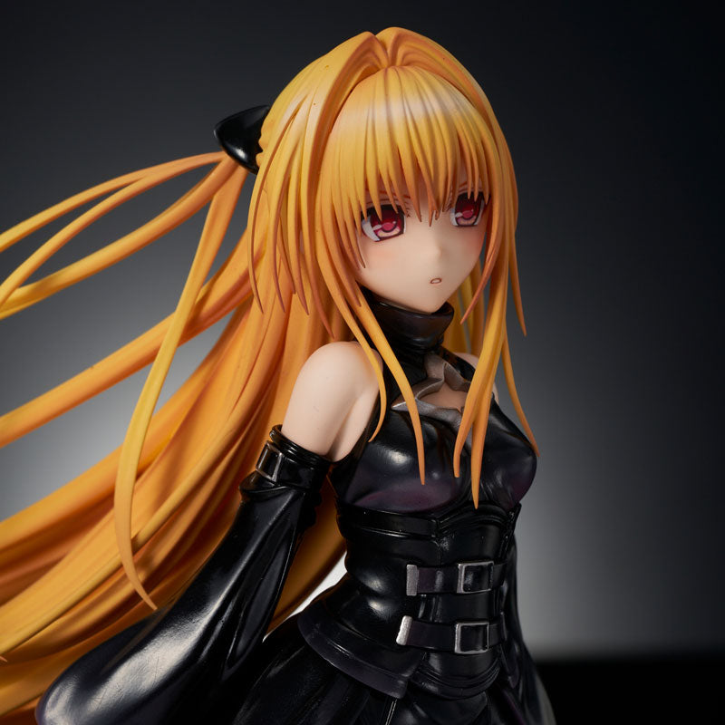 [To Love-Ru Darkness] Golden Darkness  - Black Trance ver. Complete Figure