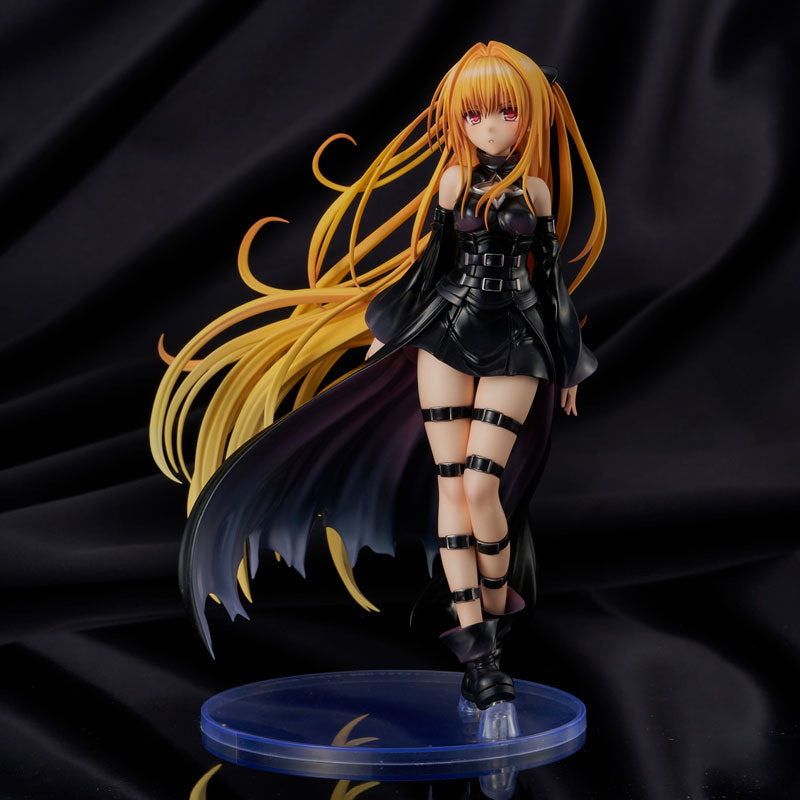 [To Love-Ru Darkness] Golden Darkness  - Black Trance ver. Complete Figure