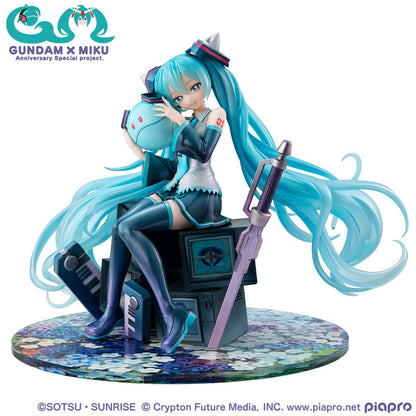 Lucrea [Mobile Suit Gundam 45th Anniversary x Hatsune Miku] Hatsune Miku x 00 Gundam 1/7 Complete Figure