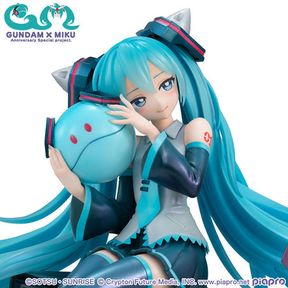 Lucrea [Mobile Suit Gundam 45th Anniversary x Hatsune Miku] Hatsune Miku x 00 Gundam 1/7 Complete Figure