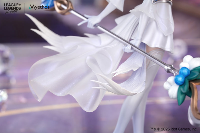 [League of Legends] Lux - 1/8 Complete Figure