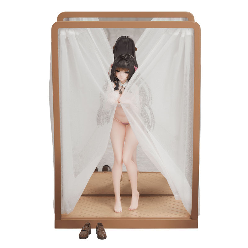[Azur Lane] Trinidad - Trapper in the Changing Room Ver. 1/8 Complete Figure