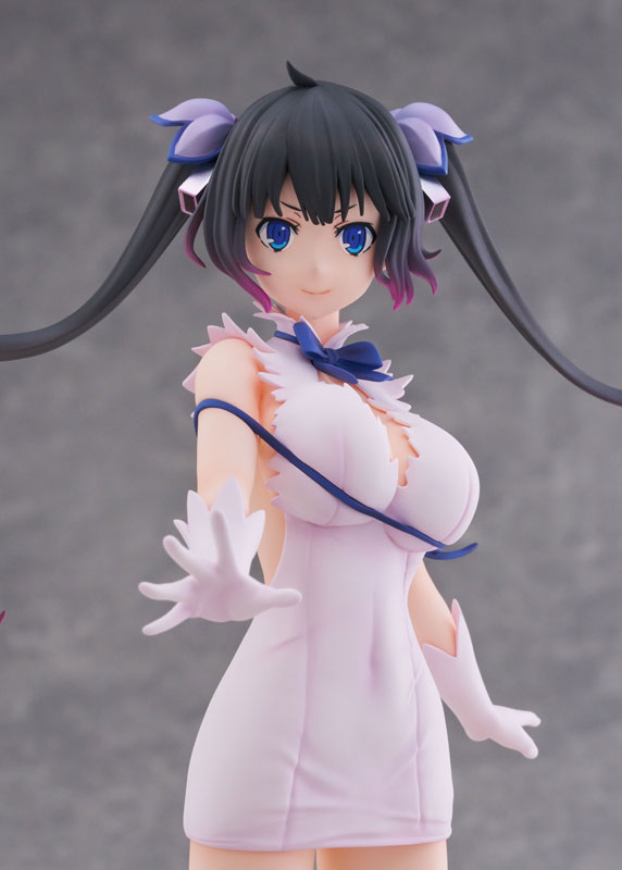 [Is It Wrong to Try to Pick Up Girls in a Dungeon?] Hestia - Divinity Unleashed Ver.