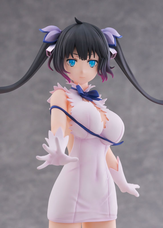 [Is It Wrong to Try to Pick Up Girls in a Dungeon?] Hestia - Divinity Unleashed Ver.