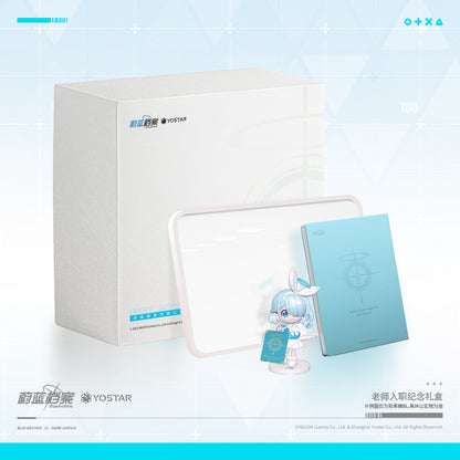 [Blue Archive] Commemorative Gift Box 01 "Sensei's Entry" avec Figurine Chibi Arona